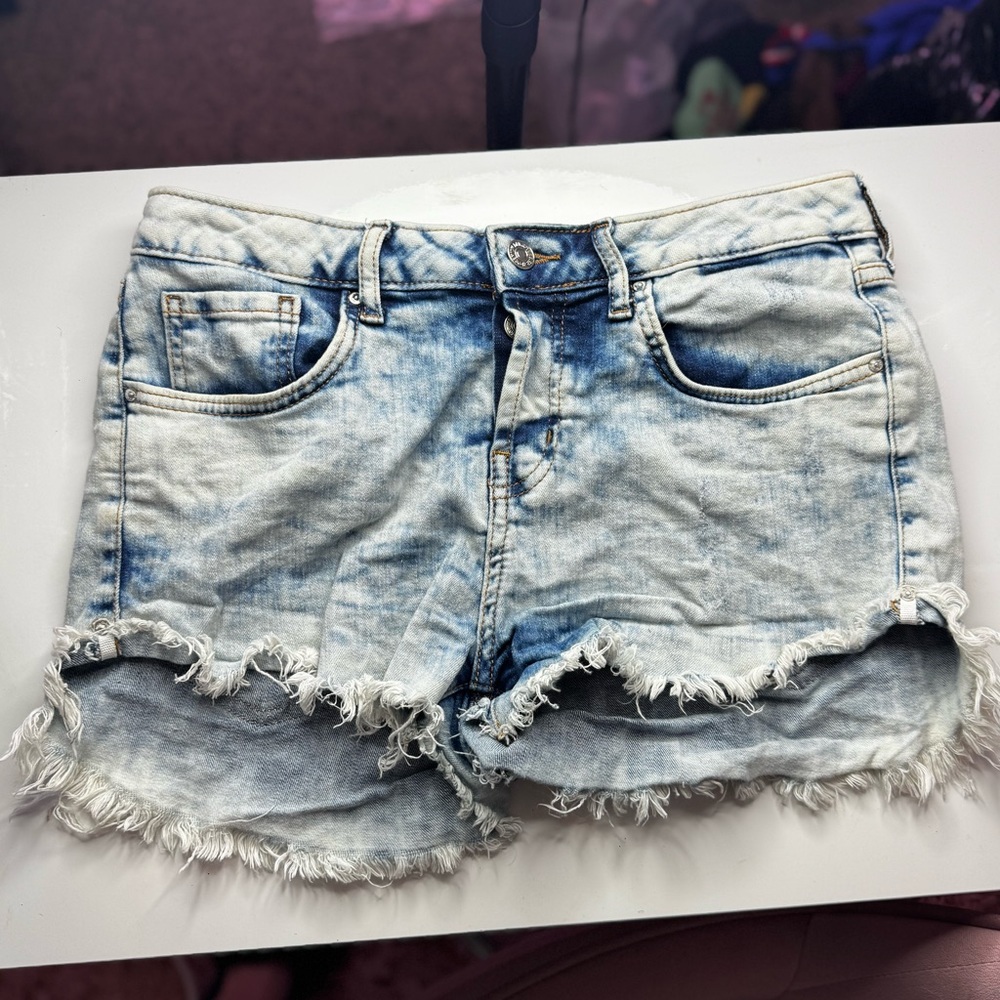 Forever 21 Acid Wash Distressed Denim Shorts